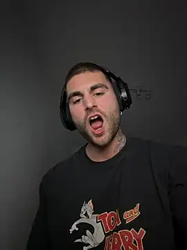 Snapshot of itsmehoneyhm chatting on 12-12-24, 07:48 itsmehoneyhm online show from 12-12-24, 07:48