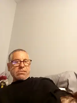 Pcsammy73 online show from 03-06-26, 05:08