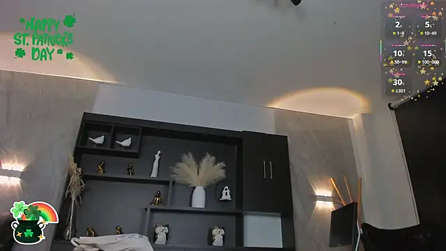 CorinneRusso online show from 03-18-25, 10:39