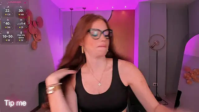 Snapshot of CorinneRusso chatting on 02-19-26, 12:46 CorinneRusso online show from 02-19-26, 12:46