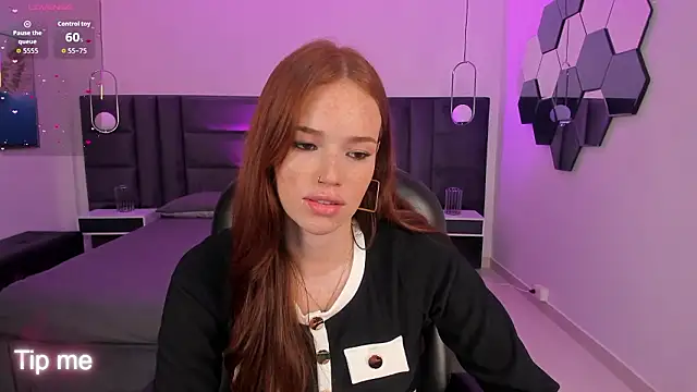 Snapshot of CorinneRusso chatting on 02-07-26, 07:11 CorinneRusso online show from 02-07-26, 07:11