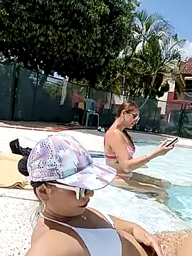  joanne and oliver  online show from 11-12-25, 05:28