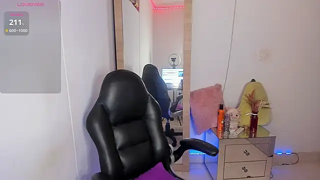 hellensexy online show from 12-18-25, 09:51