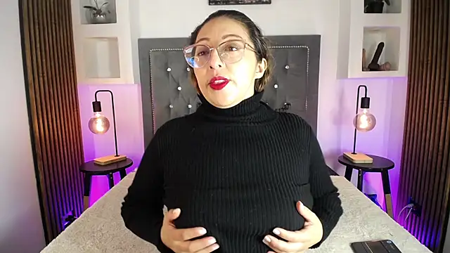 Snapshot of AnnadirtyXo chatting on 07-14-26, 05:12 AnnadirtyXo online show from 07-14-26, 05:12