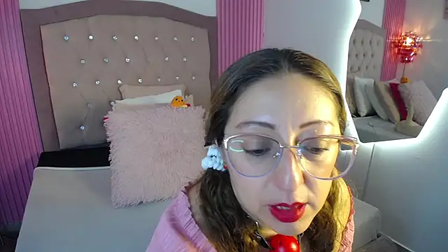 AnnadirtyXo online show from 03-21-26, 04:14