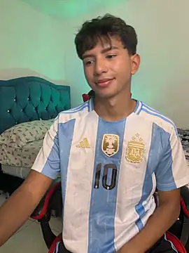 Leonarrrd 01 online show from 04-06-26, 11:39