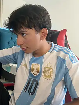 Leonarrrd 01 online show from 02-05-26, 09:10