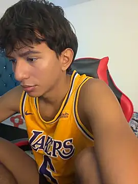 Leonarrrd 01 online show from 02-09-26, 12:08