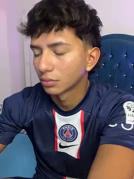 Leonarrrd 01 online show from 10-07-25, 03:18