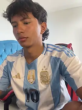 Leonarrrd 01 online show from 11-25-25, 09:04