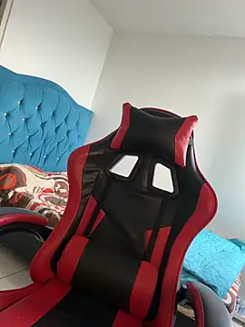 Leonarrrd 01 online show from 11-29-25, 08:53