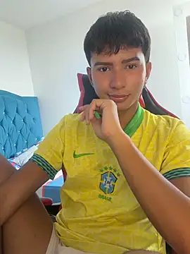 Leonarrrd 01 online show from 12-16-25, 08:13