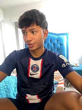 Leonarrrd 01 online show from 10-06-25, 03:13