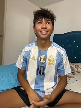 Leonarrrd 01 online show from 09-20-25, 11:32