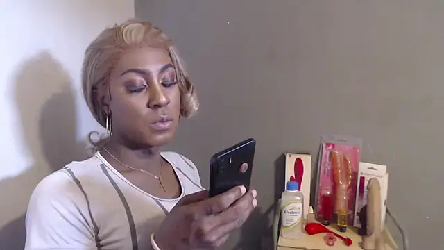 Amazing12inch online show from 03-06-26, 08:59