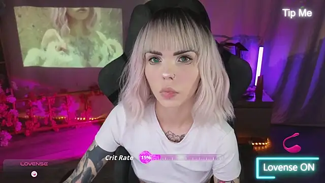 Snapshot of Kerry_Kirk chatting on 02-08-26, 11:02 Kerry Kirk online show from 02-08-26, 11:02