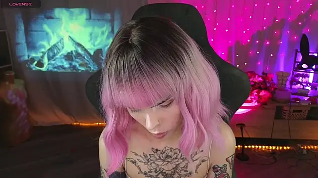 Kerry Kirk online show from 03-12-26, 11:20