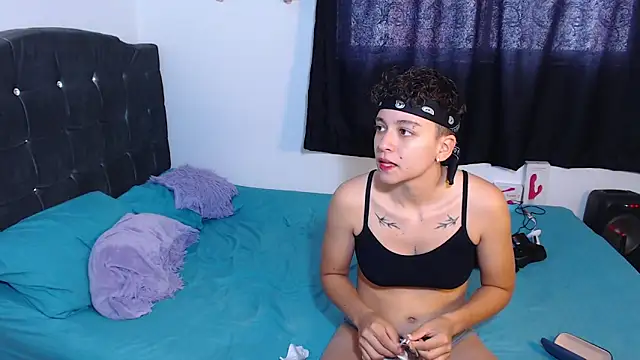 Antonella Cruz02 online show from 12-21-25, 04:30