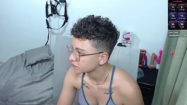 Antonella Cruz02 online show from 03-12-25, 03:46