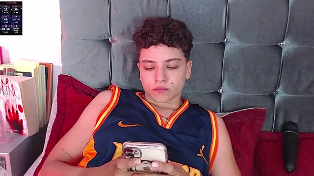 Antonella Cruz02 online show from 05-31-26, 03:45