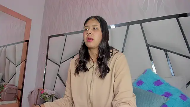  aurora18  online show from 03-12-26, 03:12