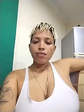 Snapshot of Dirty_Zoe chatting on 10-24-25, 04:11 Dirty Zoe online show from 10-24-25, 04:11