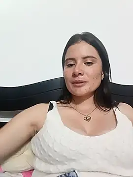 Snapshot of Zoe_Clark_ chatting on 10-07-25, 12:00 Zoe Clark  online show from 10-07-25, 12:00