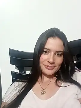 Snapshot of Zoe_Clark_ chatting on 02-07-25, 02:19 Zoe Clark  online show from 02-07-25, 02:19