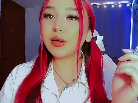 madisonx17 online show from 11-19-25, 08:20