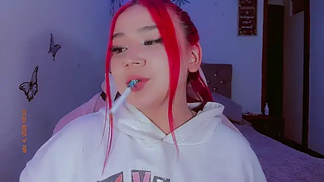 madisonx17 online show from 04-04-26, 11:33