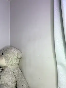 ValerieHilton online show from 11-27-25, 09:26