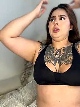 ValerieHilton online show from 11-25-25, 09:26