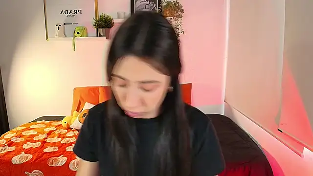 lilyy evanss online show from 11-07-25, 09:52