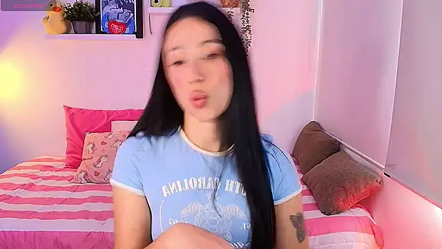 lilyy evanss online show from 03-06-26, 08:48