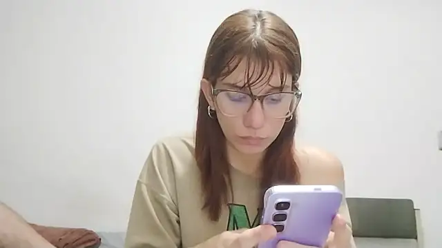 Snapshot of Luna-e-Franco1 chatting on 06-18-26, 10:48 Luna-e-Franco1 online show from 06-18-26, 10:48