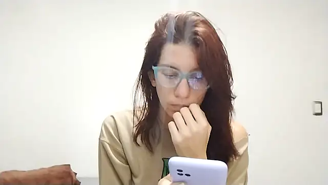 Luna-e-Franco1 online show from 12-14-25, 07:30