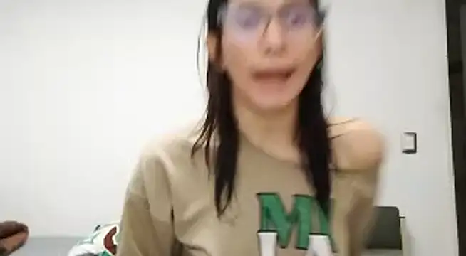 Luna-e-Franco1 online show from 12-17-25, 11:43