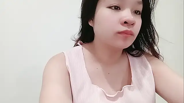 Snapshot of Milajinxi chatting on 05-18-26, 01:06 Milajinxi online show from 05-18-26, 01:06