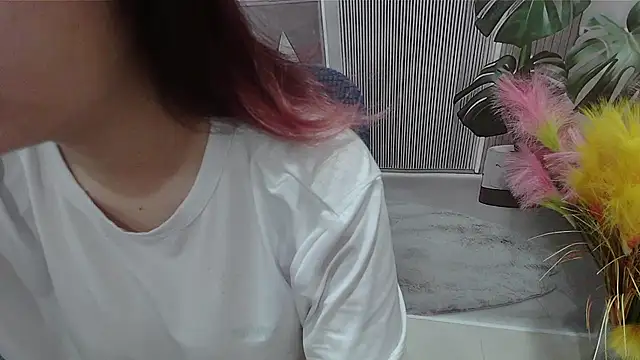 Snapshot of Milajinxi chatting on 10-01-25, 12:27 Milajinxi online show from 10-01-25, 12:27