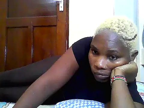 Snapshot of SexyKimberly23 chatting on 06-13-26, 07:06 SexyKimberly23 online show from 06-13-26, 07:06