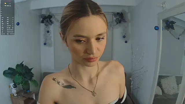 Lucy Princes online show from 12-22-25, 04:45