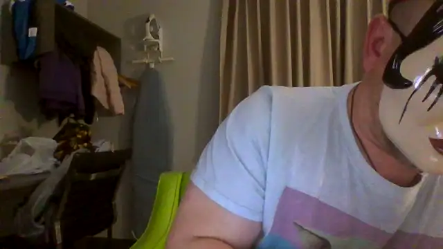 Buddy Cuck online show from 03-04-26, 01:13