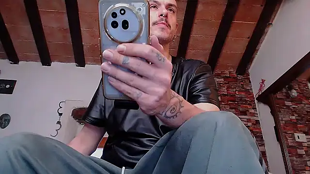 Snapshot of cek_186 chatting on 03-28-26, 09:10 cek 186 online show from 03-28-26, 09:10