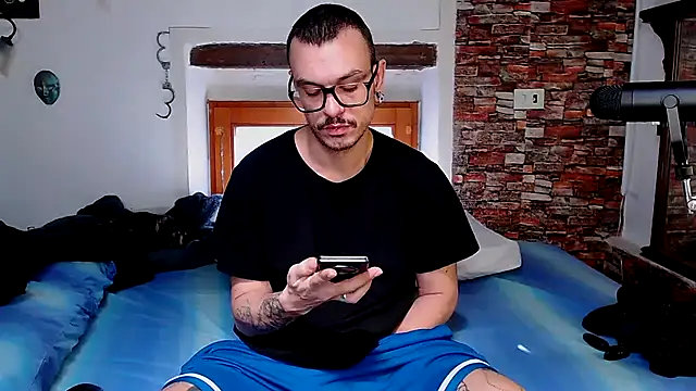 Snapshot of cek_186 chatting on 02-21-26, 07:54 cek 186 online show from 02-21-26, 07:54