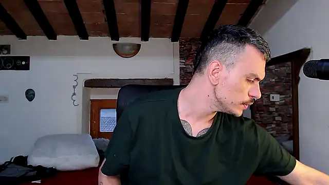 Snapshot of cek_186 chatting on 04-11-26, 06:10 cek 186 online show from 04-11-26, 06:10