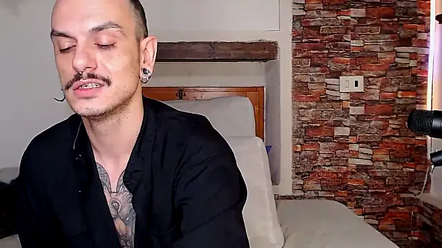 Snapshot of cek_186 chatting on 02-11-26, 08:58 cek 186 online show from 02-11-26, 08:58