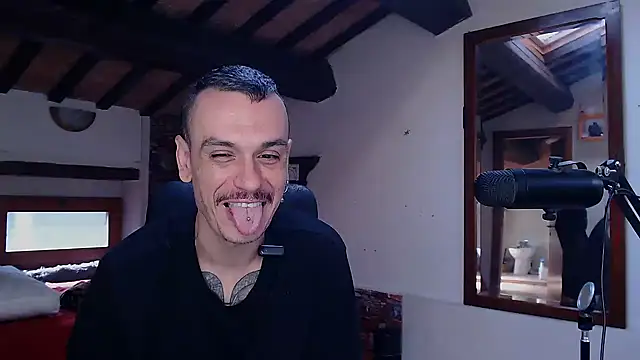 Snapshot of cek_186 chatting on 03-21-26, 08:19 cek 186 online show from 03-21-26, 08:19