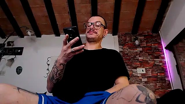 Snapshot of cek_186 chatting on 02-23-26, 09:54 cek 186 online show from 02-23-26, 09:54