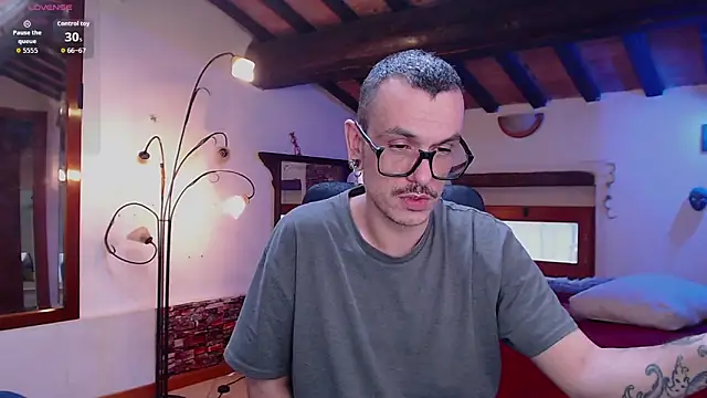 Snapshot of cek_186 chatting on 03-08-26, 01:25 cek 186 online show from 03-08-26, 01:25