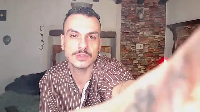 Snapshot of cek_186 chatting on 01-18-26, 11:13 cek 186 online show from 01-18-26, 11:13